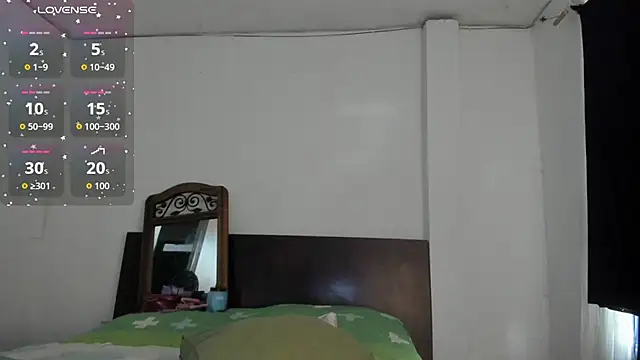 latinaStepmom online show from 12-04-25, 08:50