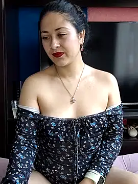 LisbethMoore  online show from 03-12-26, 02:23