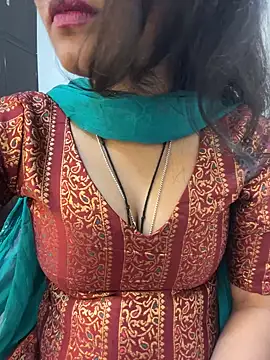 Spicy sari girl online show from 12-10-24, 02:38