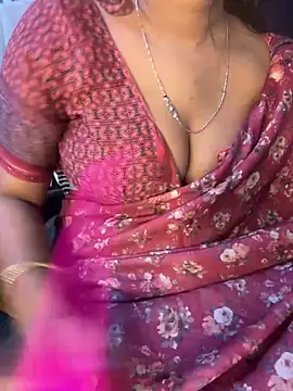Snapshot of Spicy_sari_girl chatting on 04-27-26, 04:32 Spicy sari girl online show from 04-27-26, 04:32