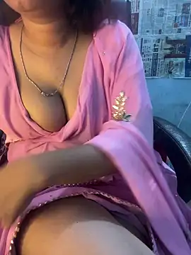 Snapshot of Spicy_sari_girl chatting on 05-16-26, 02:19 Spicy sari girl online show from 05-16-26, 02:19