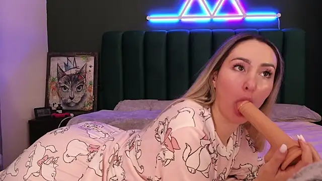 kimmie meow online show from 12-04-24, 05:55