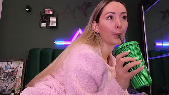 kimmie meow online show from 12-22-24, 06:26