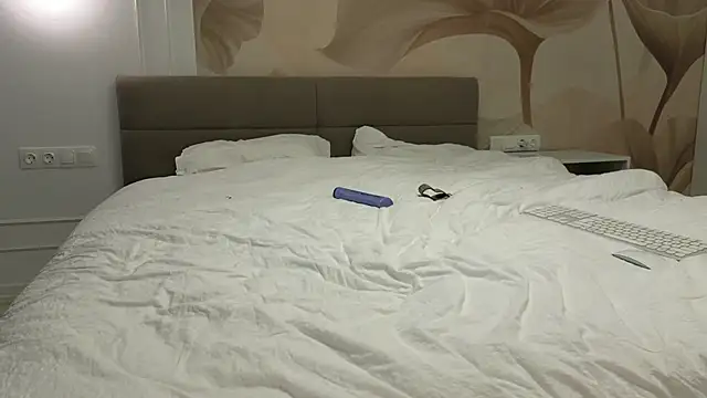 kimmie meow online show from 01-23-25, 03:22