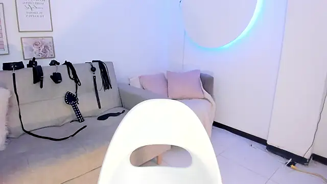 RACHEL EV online show from 01-31-25, 04:03