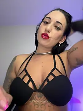 Snapshot of TigrezaSC chatting on 03-20-25, 03:34 TigrezaSC online show from 03-20-25, 03:34