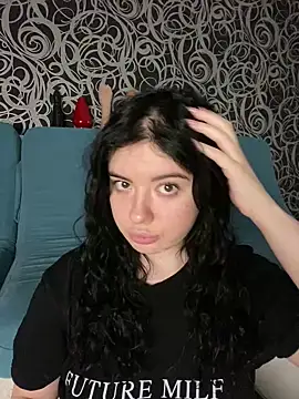 Kimi Ass online show from 01-28-25, 08:47