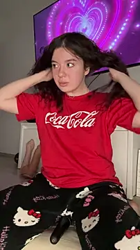 Snapshot of Kimi_Ass chatting on 01-12-26, 03:39 Kimi Ass online show from 01-12-26, 03:39