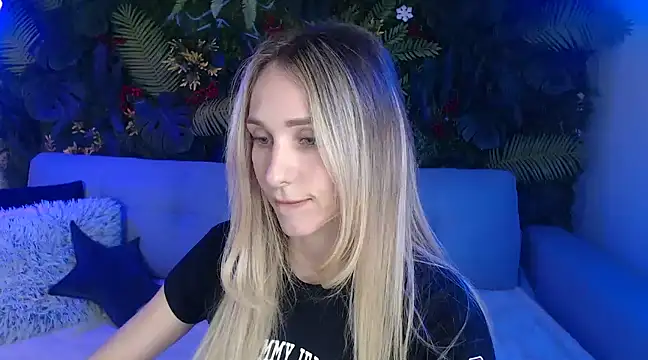 Horny Blond online show from 03-11-25, 09:02