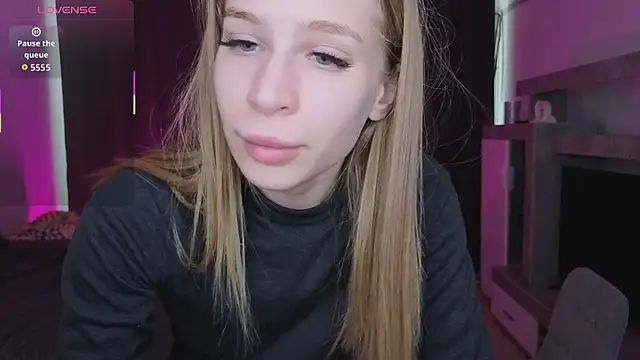 Elis Fox online show from 03-17-26, 11:02