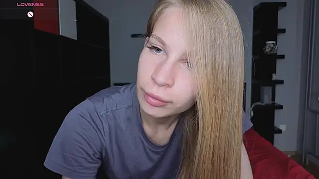 Elis Fox online show from 06-16-26, 08:06