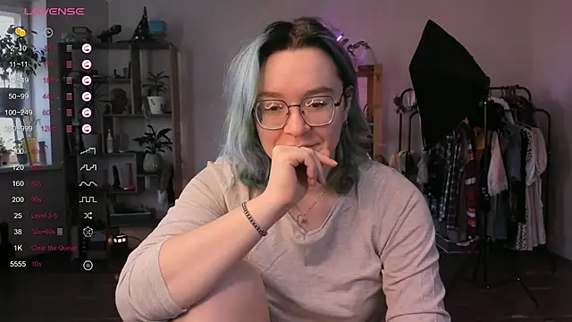 alisahug online show from 09-20-25, 06:25