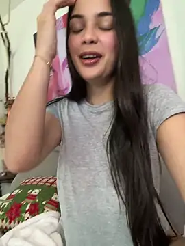 Snapshot of gabyaridi chatting on 12-17-25, 01:39 gabyaridi online show from 12-17-25, 01:39