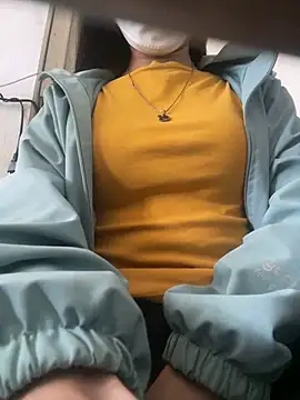 Tuongvy05 online show from 01-13-25, 05:44