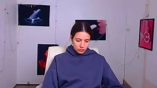 Snapshot of Dana_Joy_ chatting on 12-23-24, 06:33 Dana Joy online show from 12-23-24, 06:33