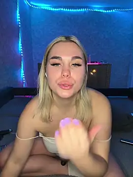 Evaaa Babiesss online show from 12-10-24, 06:17