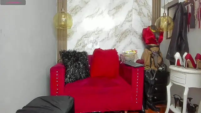 Snapshot of LiaTaylorr chatting on 09-11-25, 12:16 LiaTaylorr online show from 09-11-25, 12:16