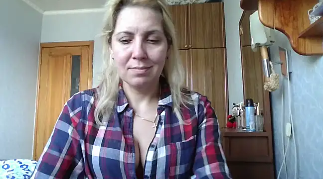 IrinaB1 online show from 02-22-25, 11:02