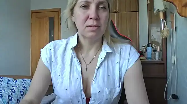 IrinaB1 online show from 03-09-25, 09:57