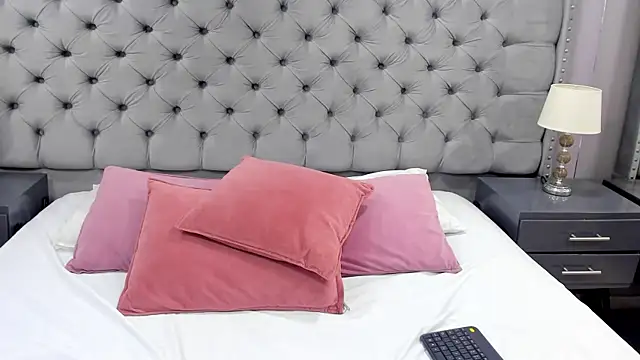 SamantaG online show from 01-23-25, 12:52