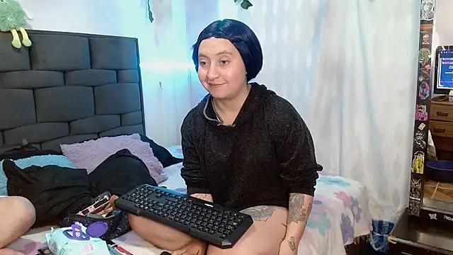 the lesbian game online show from 02-12-26, 07:53