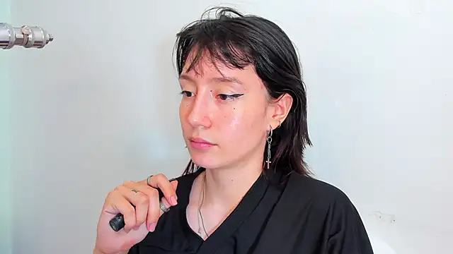 Snapshot of lizzy_davis_1 chatting on 10-16-25, 03:29 lizzy davis 1 online show from 10-16-25, 03:29