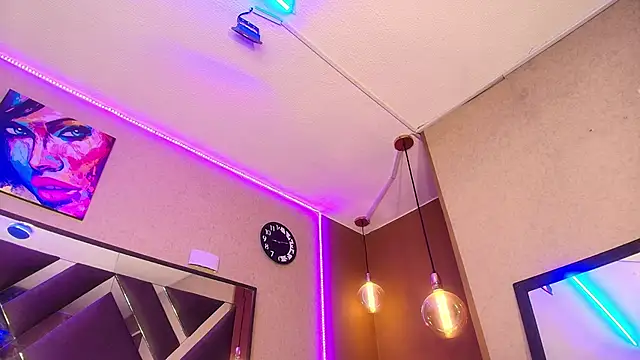 Snapshot of SamanthaaSutra chatting on 03-14-25, 12:21 SamanthaaSutra online show from 03-14-25, 12:21