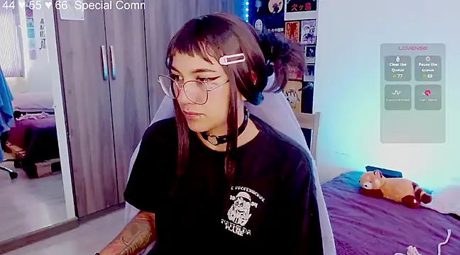 melissahowl online show from 03-13-25, 01:40