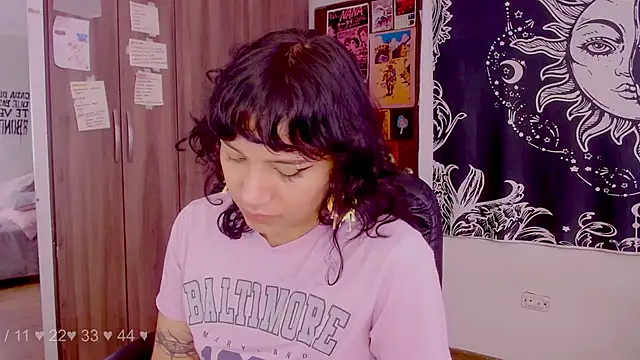 melissahowl online show from 10-18-25, 05:03