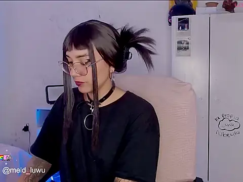 melissahowl online show from 01-16-26, 04:00