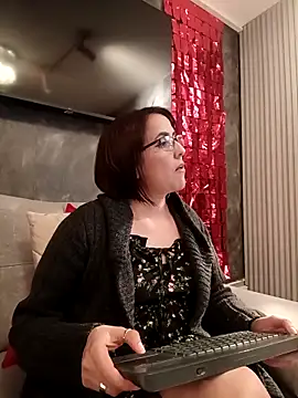 IsisBlake online show from 12-04-25, 02:04