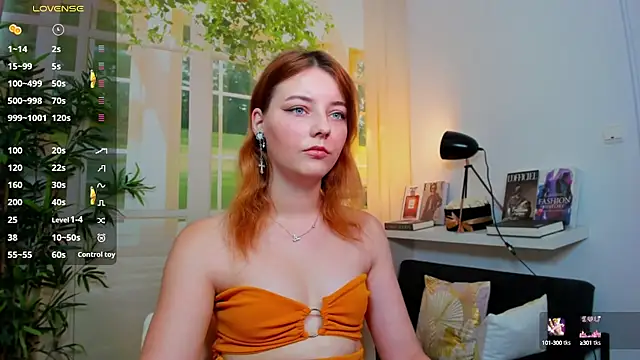 pretty little thing online show from 09-13-25, 12:05