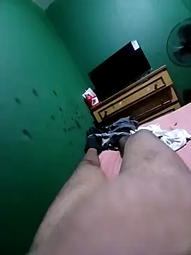 Snapshot of morenogts69 chatting on 10-02-25, 02:29 morenogts69 online show from 10-02-25, 02:29