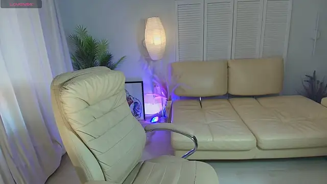 Snapshot of Daniela_Kitty_ chatting on 06-25-26, 08:52 Daniela Kitty online show from 06-25-26, 08:52