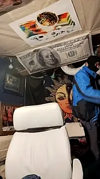 Gillygilly76 online show from 02-25-25, 03:09