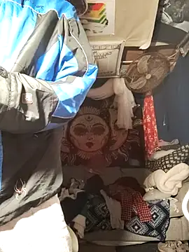 Gillygilly76 online show from 02-28-25, 01:14