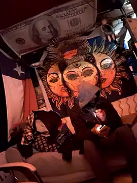 Gillygilly76 online show from 01-10-26, 03:47