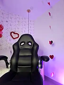 valery mora online show from 02-21-25, 01:33