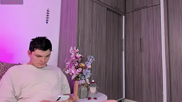  Ottis  online show from 04-22-26, 01:52