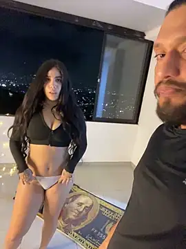 Snapshot of Cuteandhornyy chatting on 03-13-26, 04:52 Cuteandhornyy online show from 03-13-26, 04:52