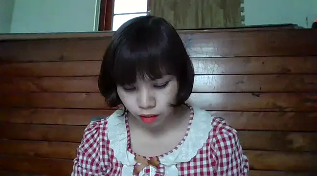 Snapshot of Angela-Eira chatting on 02-06-25, 05:25 Angela-Eira online show from 02-06-25, 05:25