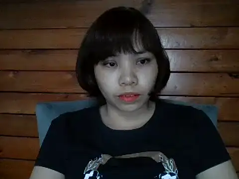 Snapshot of Angela-Eira chatting on 02-07-25, 05:10 Angela-Eira online show from 02-07-25, 05:10