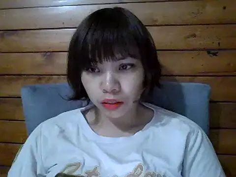 Snapshot of Angela-Eira chatting on 02-08-25, 09:04 Angela-Eira online show from 02-08-25, 09:04