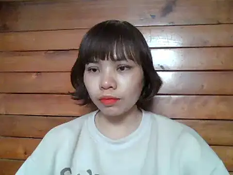 Snapshot of Angela-Eira chatting on 02-11-25, 08:15 Angela-Eira online show from 02-11-25, 08:15