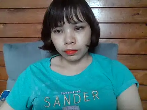 Snapshot of Angela-Eira chatting on 02-13-25, 08:06 Angela-Eira online show from 02-13-25, 08:06