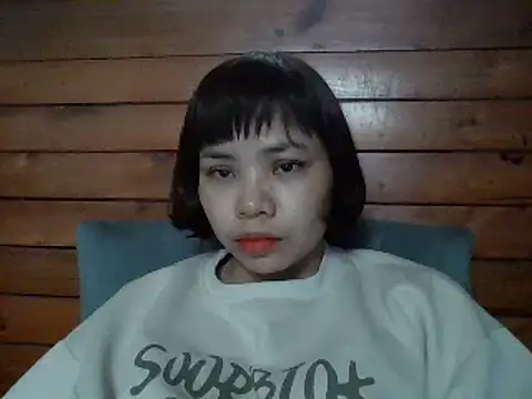Snapshot of Angela-Eira chatting on 02-20-25, 05:01 Angela-Eira online show from 02-20-25, 05:01