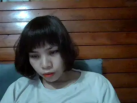 Snapshot of Angela-Eira chatting on 03-05-25, 11:49 Angela-Eira online show from 03-05-25, 11:49