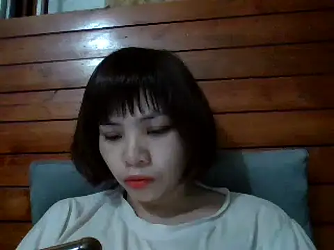 Snapshot of Angela-Eira chatting on 03-11-25, 09:04 Angela-Eira online show from 03-11-25, 09:04
