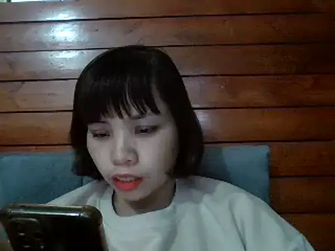 Snapshot of Angela-Eira chatting on 03-13-25, 04:05 Angela-Eira online show from 03-13-25, 04:05