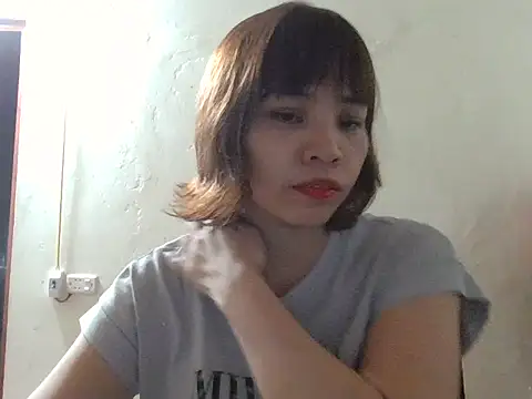 Snapshot of Angela-Eira chatting on 09-17-25, 12:29 Angela-Eira online show from 09-17-25, 12:29